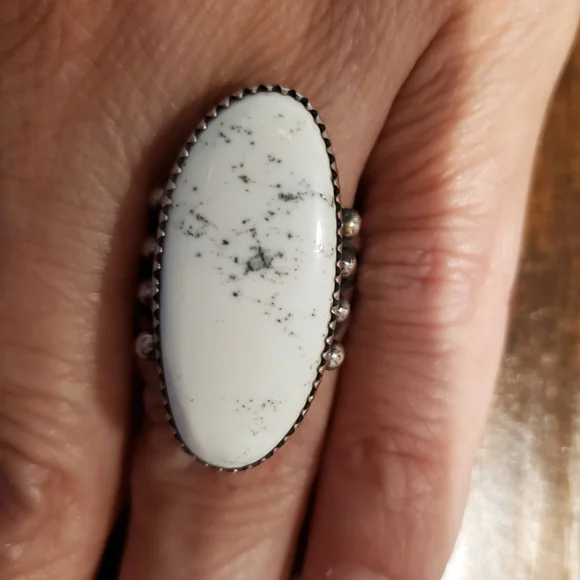 Navajo Handmade White Buffalo Turquoise Sterling Silver Ring - Picture 4 of 5